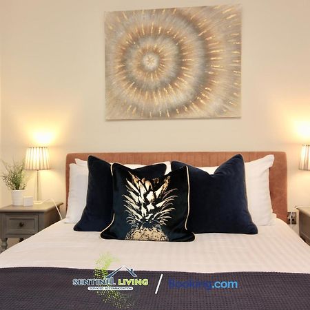 Windsor Flat 2 Bed By Sentinel Living With Free Wifi And Parking Apartamento Exterior foto